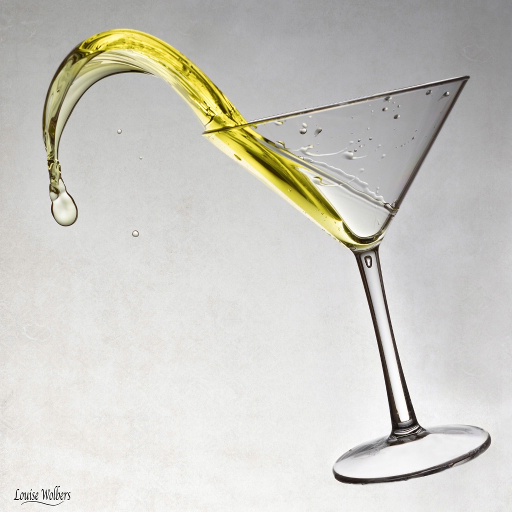 Martini Time - ID: 15497537 © Louise Wolbers
