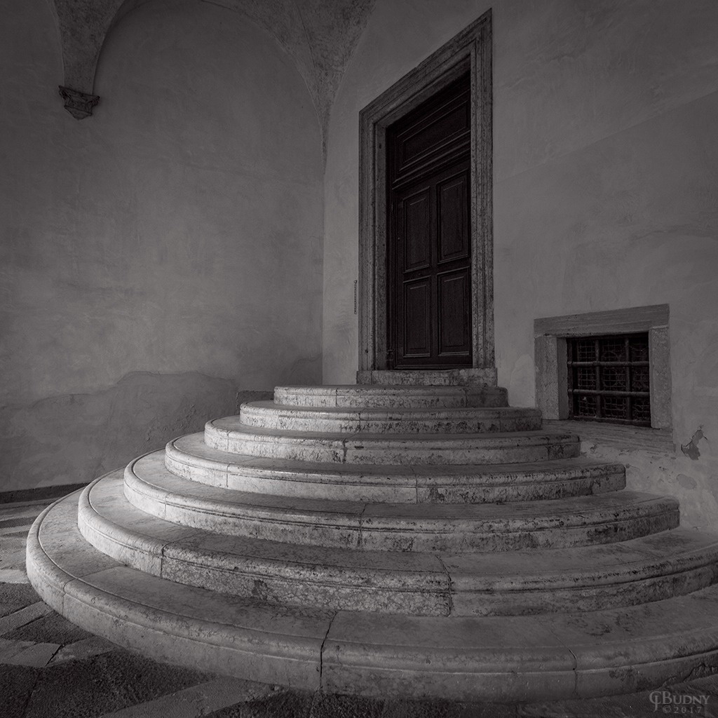 Light on the Stairs - ID: 15499430 © Chris Budny