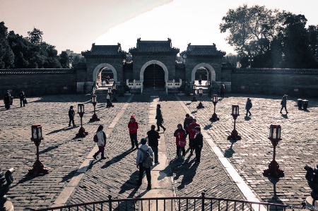 Silhouettes in Palace of Heaven  