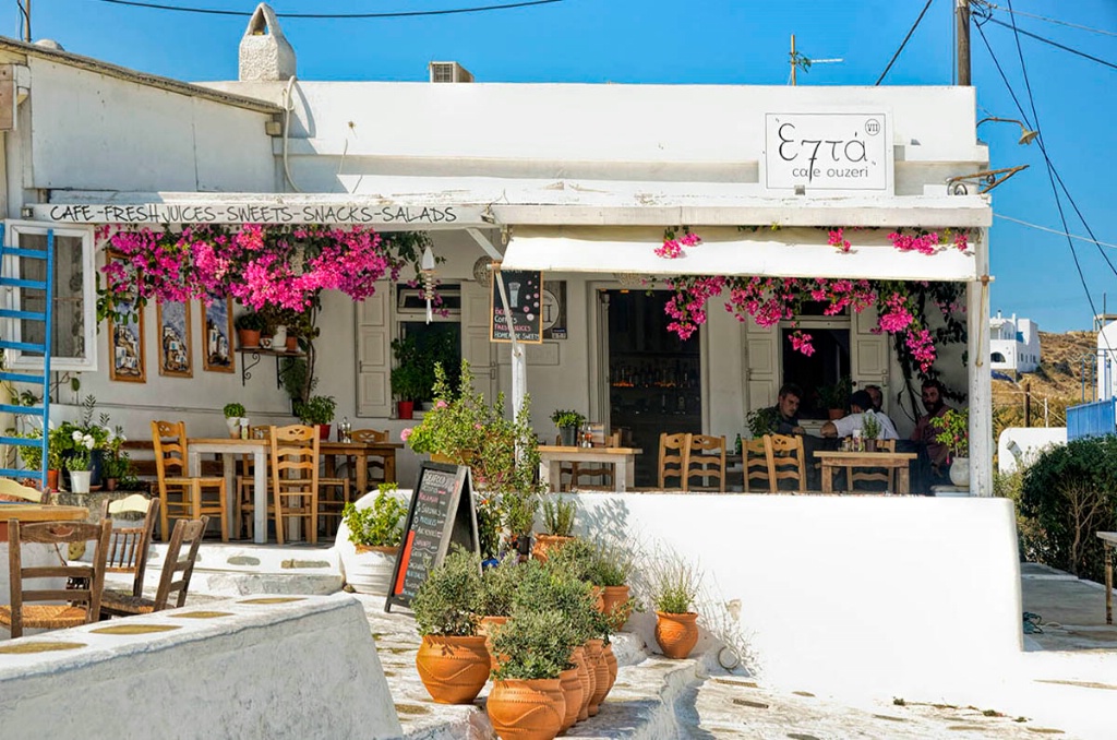 A Café In Mykonos
