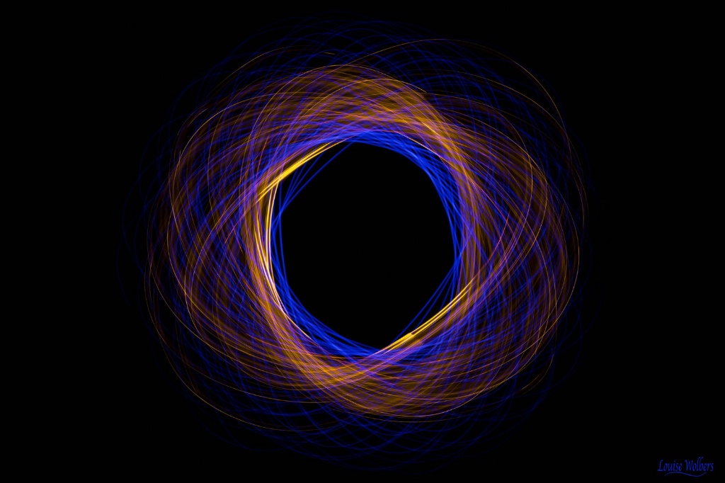 Spirograph 2 - ID: 15510991 © Louise Wolbers