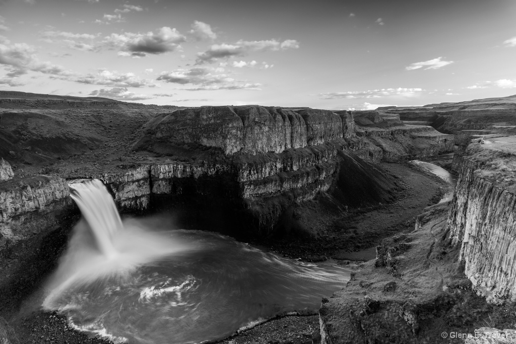 Palouse Falls B&W