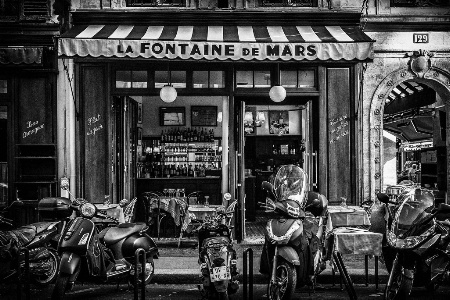 La Fontaine de Mars (Paris)