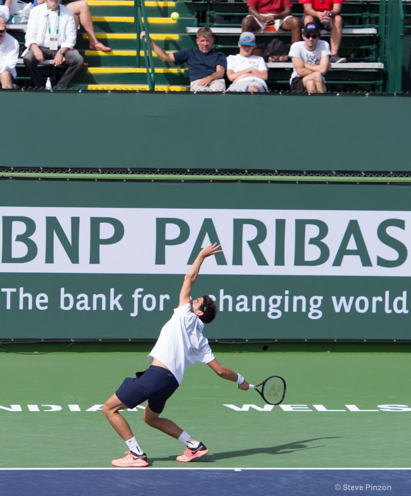 Herbert/France, deep knee bend on his serve - ID: 15548014 © Steve Pinzon