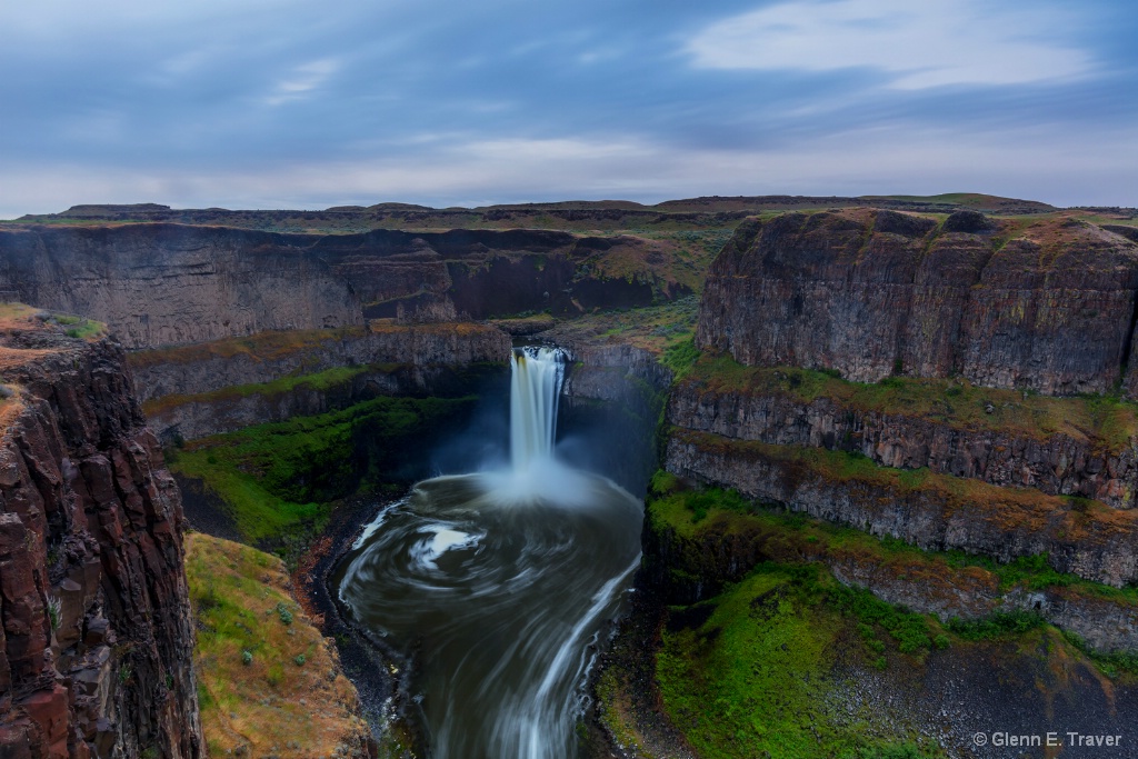 Palouse Falls and the Canyon Walls