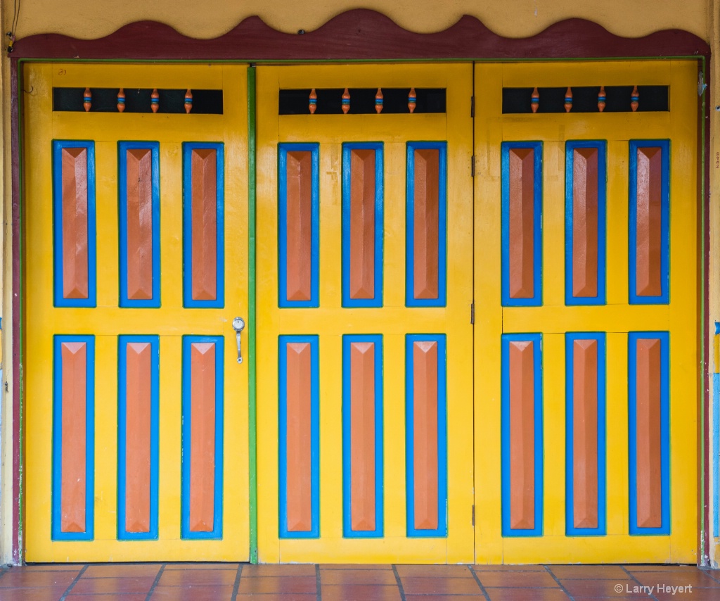 Colorful Door # 1 - ID: 15549964 © Larry Heyert