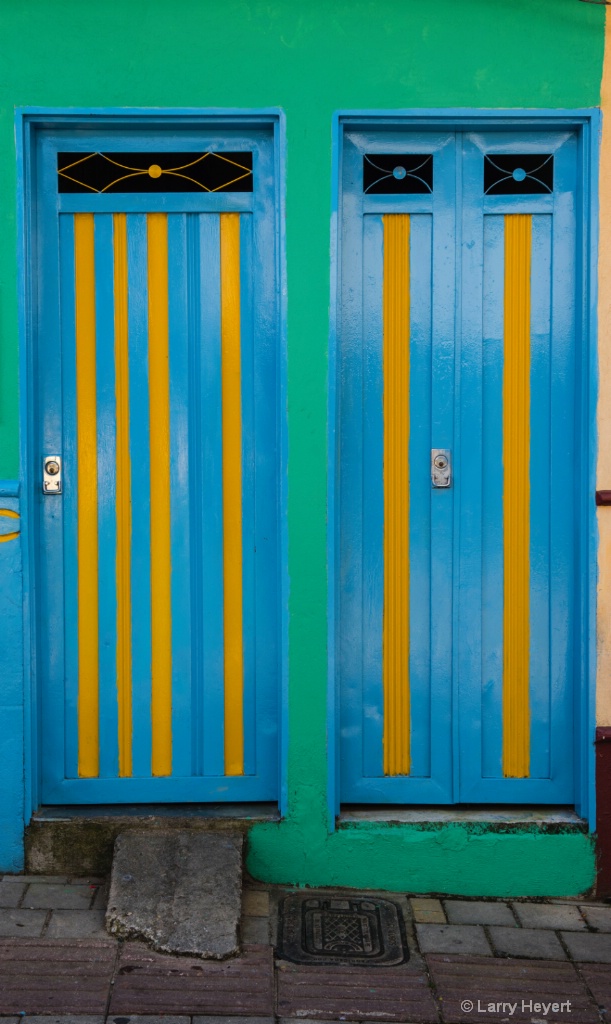 Colorful Door # 4 - ID: 15549969 © Larry Heyert