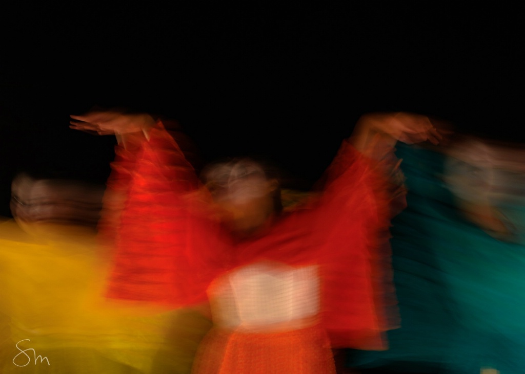 Contemporary apsara dance - ID: 15554103 © Sibylle G. Mattern