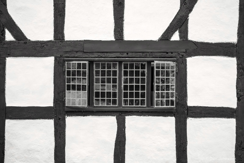 BW Tudor Windows 3-0 F LR 6-23-18 J036