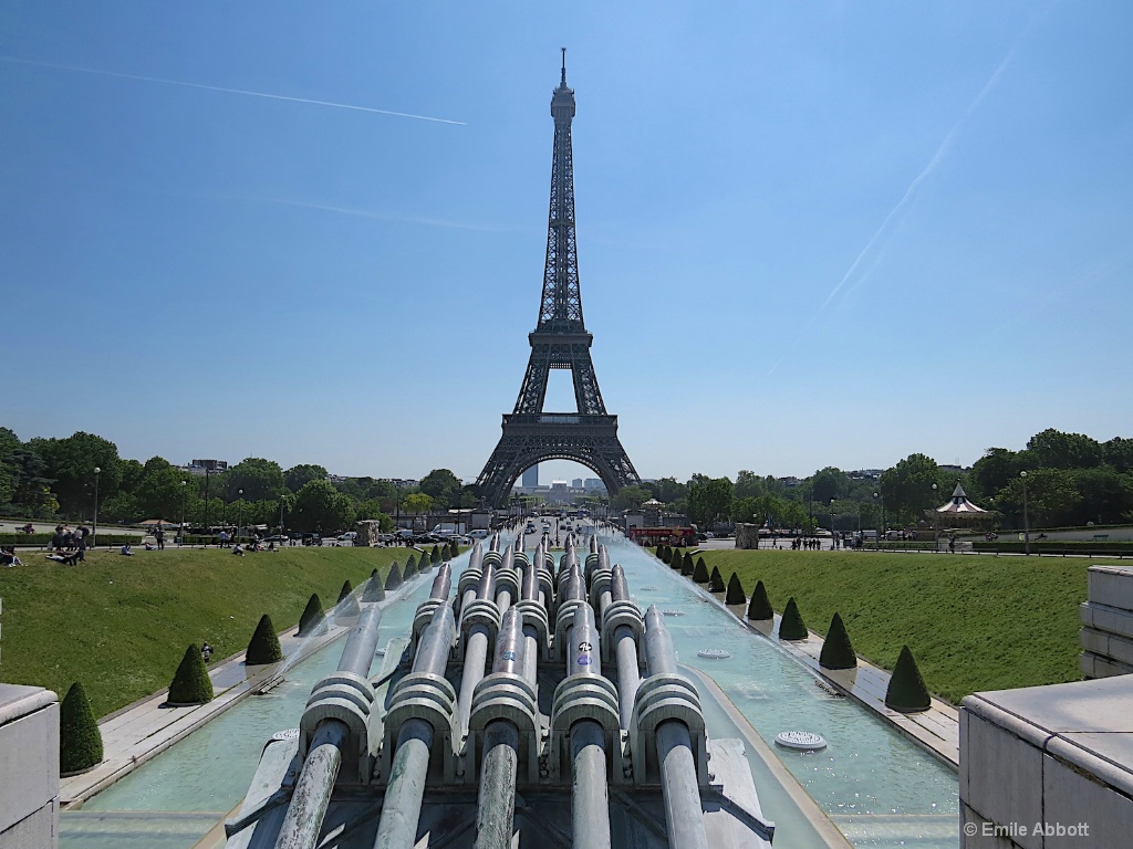 Shooting the Eiffel Tower