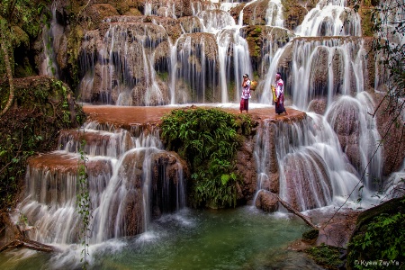 Taww-kyal Waterfall