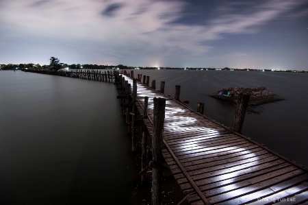 The silent bridge