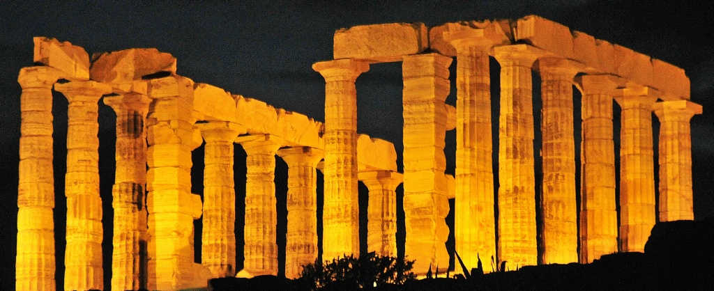 Night-lighted Temple of Poseidon.