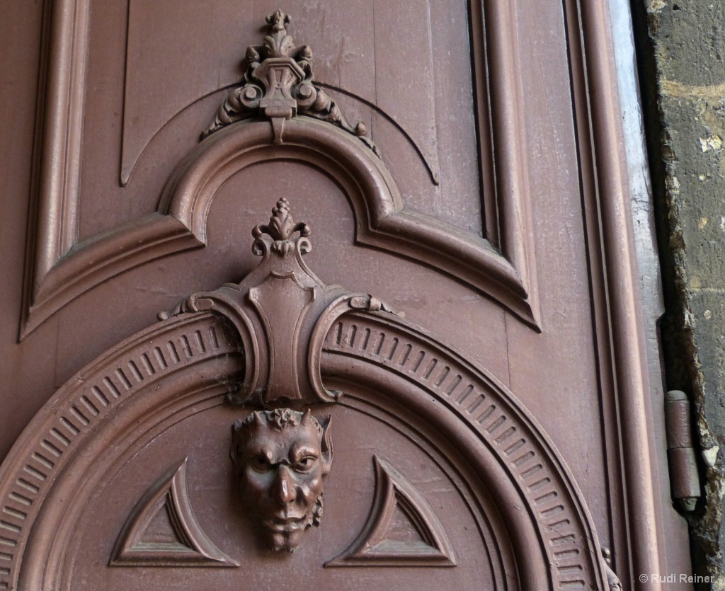 Ornate wood door, Milan IT