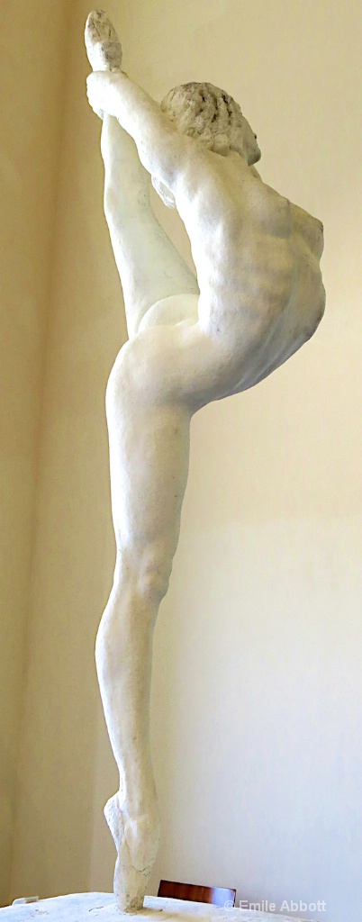 The Dancer Sacha-Lyo - ID: 15602509 © Emile Abbott