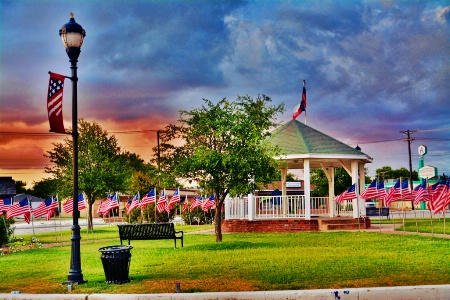 ---------"July 4th On The Square"--------