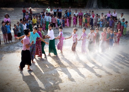 Myanmar children playing