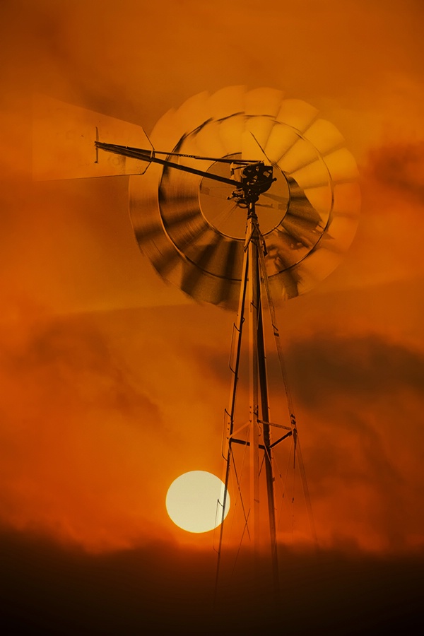 Solar Winds - ID: 15613651 © Jeff Robinson