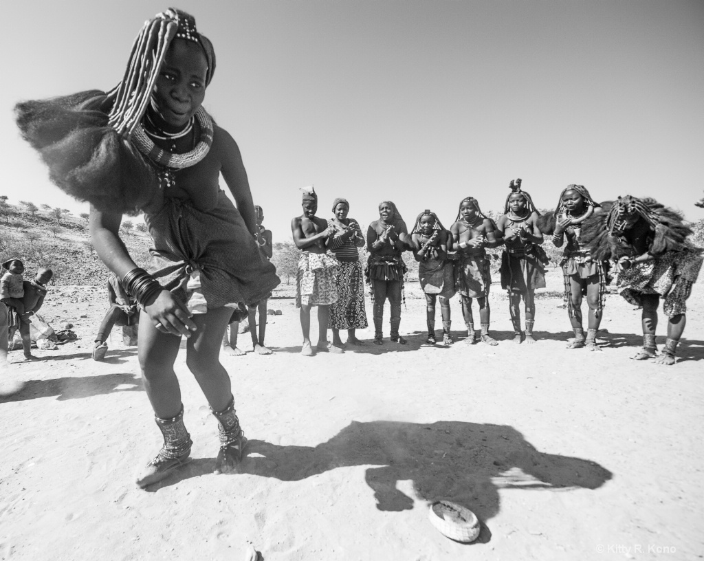 Himba Dancer - ID: 15617202 © Kitty R. Kono