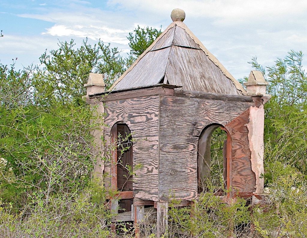 Abandoned Chapel - ID: 15618000 © Emile Abbott