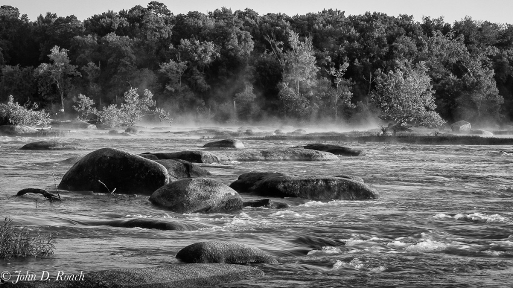 Mist and Light on the James River - ID: 15618220 © John D. Roach