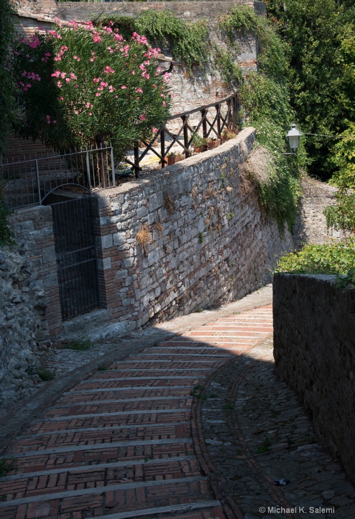 Todi - ID: 15621151 © Michael K. Salemi