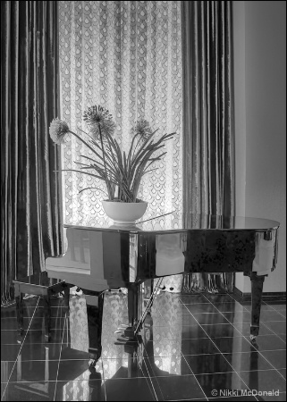 Piano, Art Deco Style