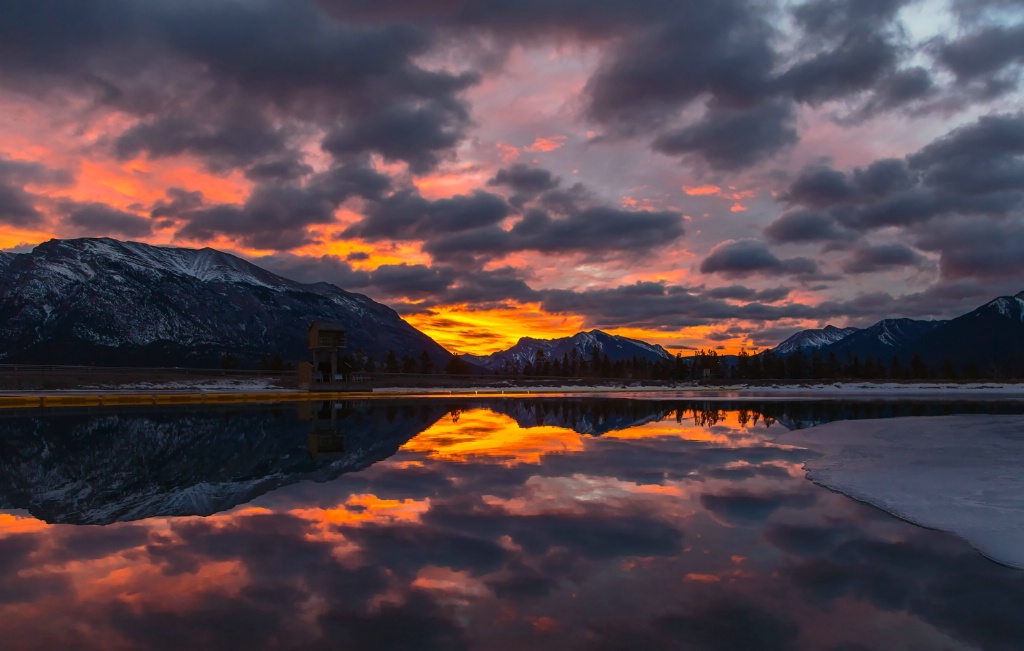 Sunrise in the mountains 