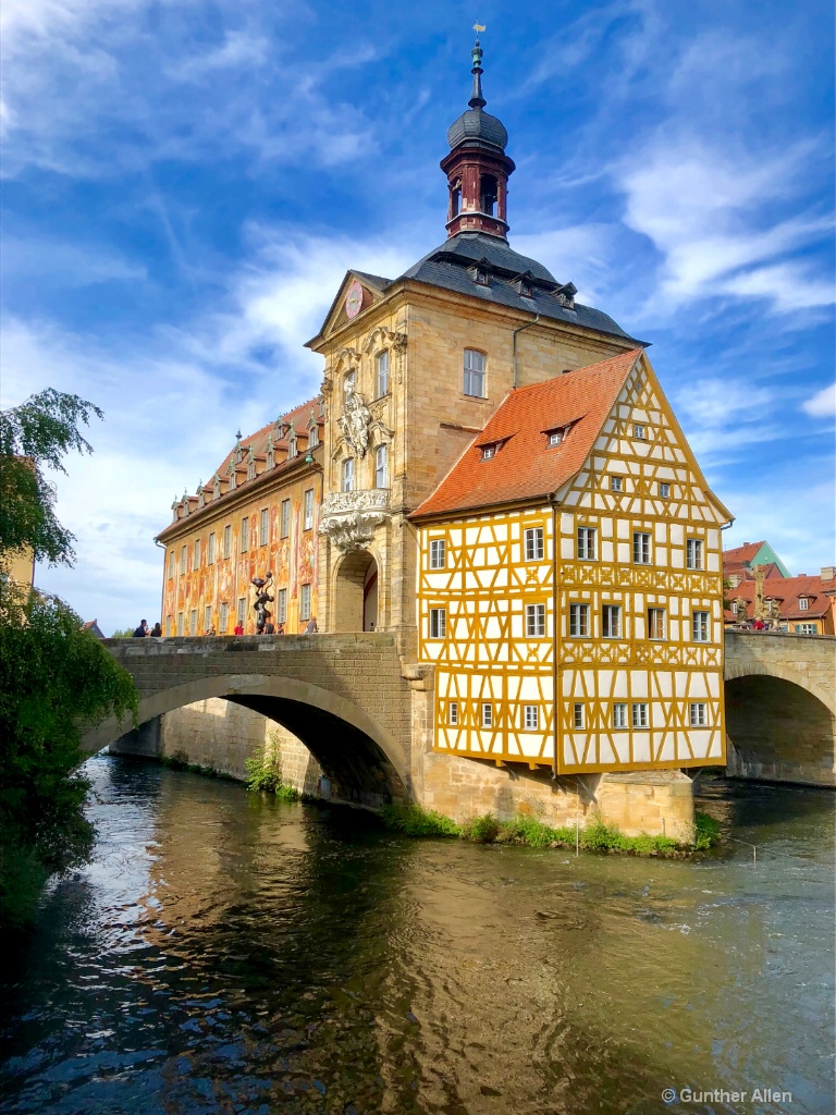 Altes Rathaus Sideview in Bamberg
