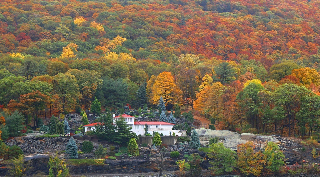 Autumn Along The Hudson