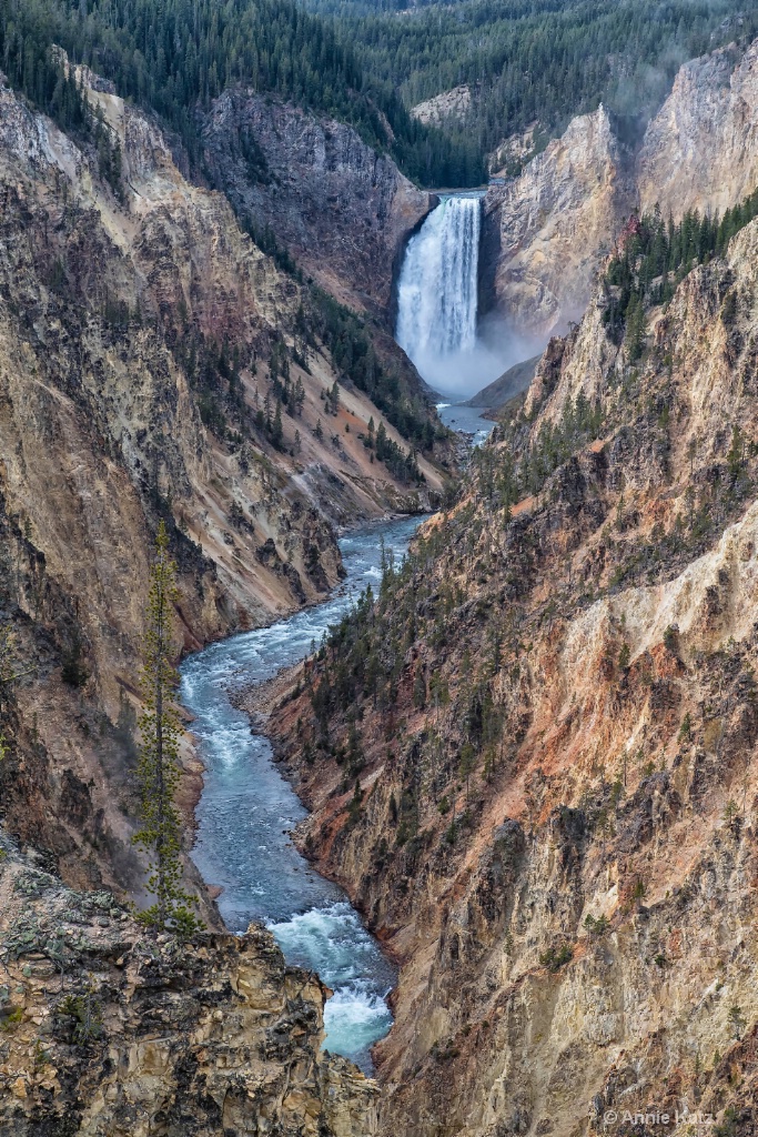 Upper Yellowstone Falls - ID: 15634483 © Annie Katz