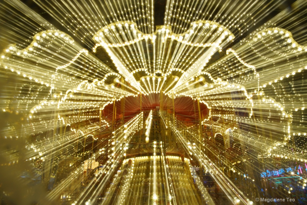 Zoom effect of Christmas Lights - ID: 15666642 © Magdalene Teo