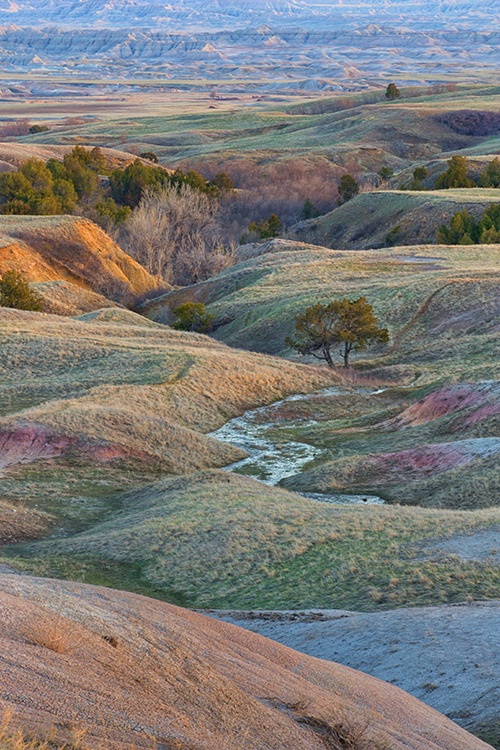  H0C3416c Badlands - ID: 15671473 © Raymond E. Reiffenberger