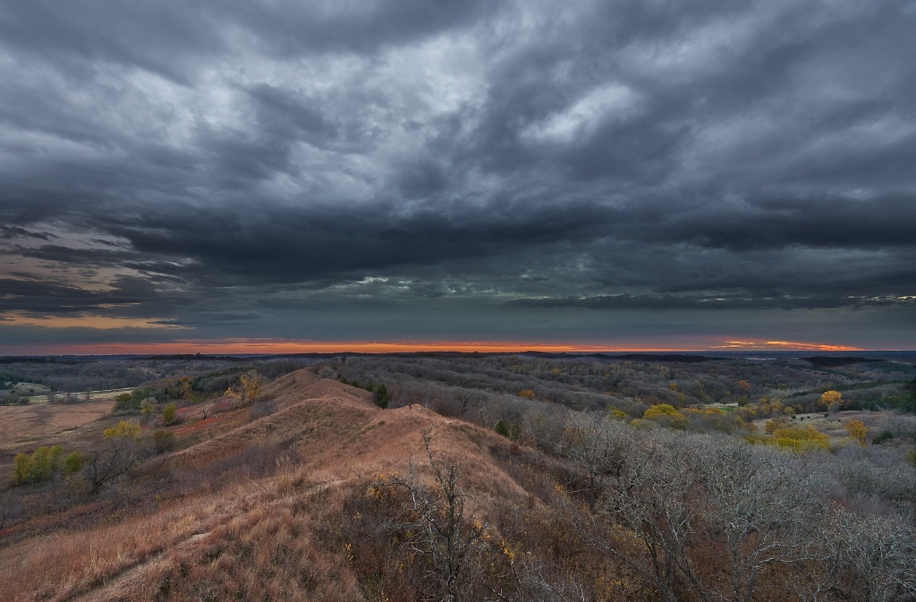 Sunset In the Hills