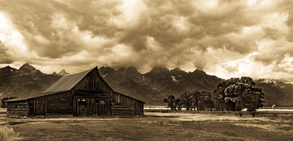 The Grand Tetons - ID: 15679402 © John D. Roach