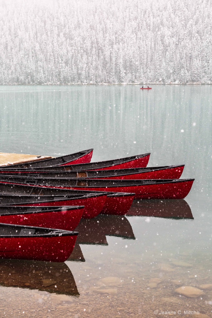 Lake Louise 2 - ID: 15679623 © Jeanne C. Mitcho