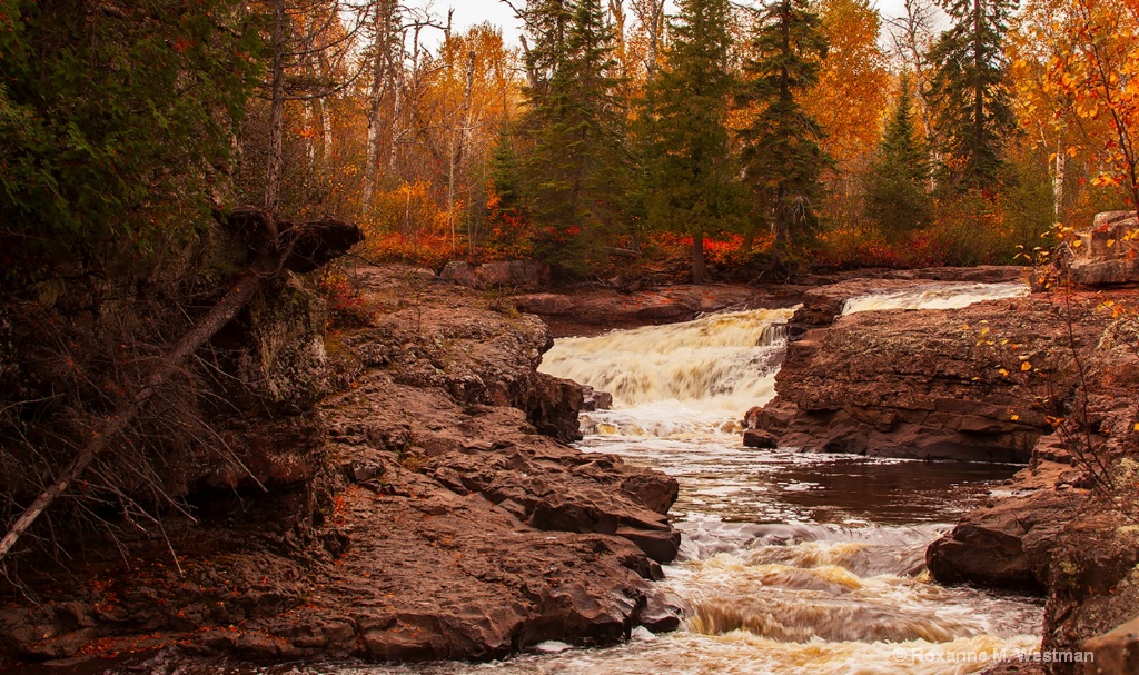 Fall waterfall - ID: 15702469 © Roxanne M. Westman