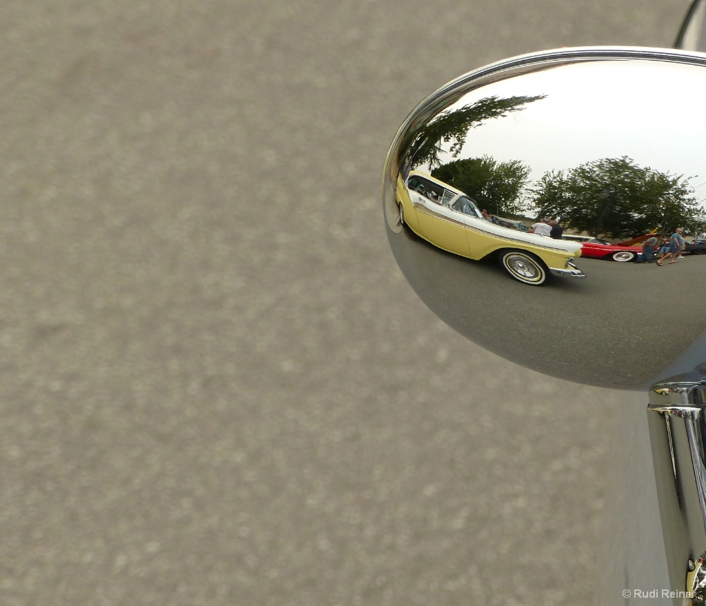 Chrome reflection