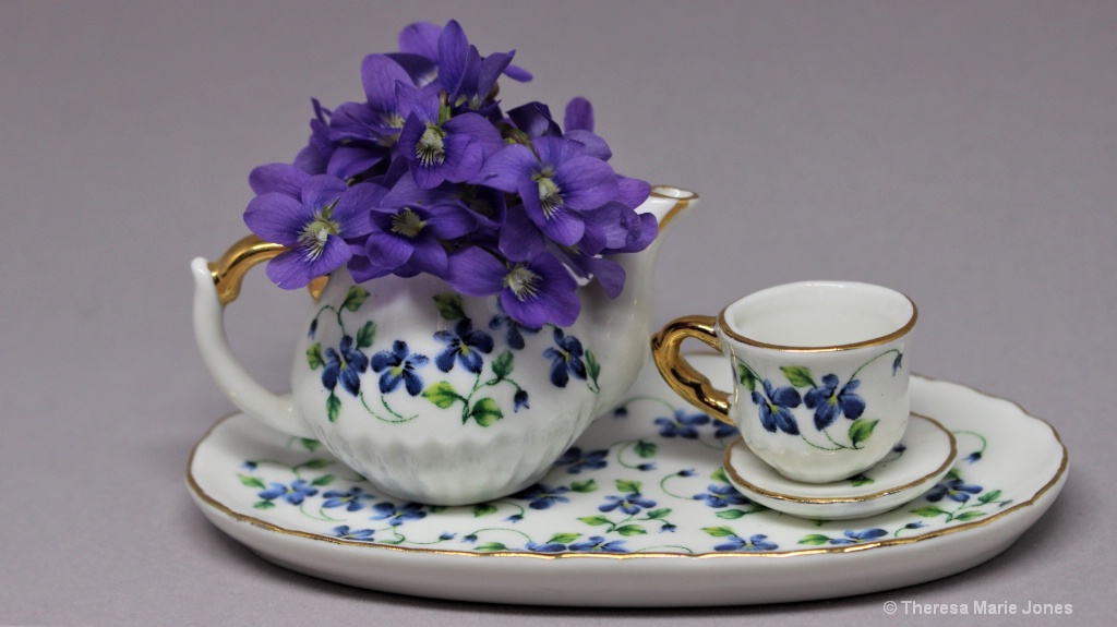 Violets with Minature Vase - ID: 15714490 © Theresa Marie Jones
