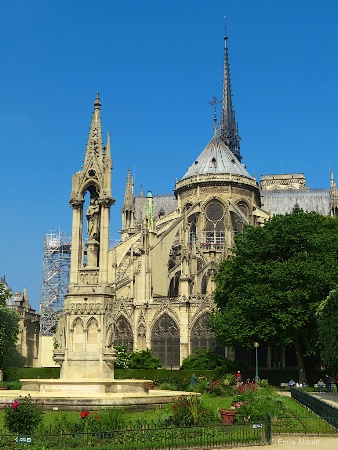 Gardens of Notre Dame