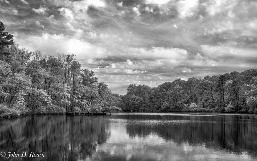 Echo Lake - ID: 15720984 © John D. Roach